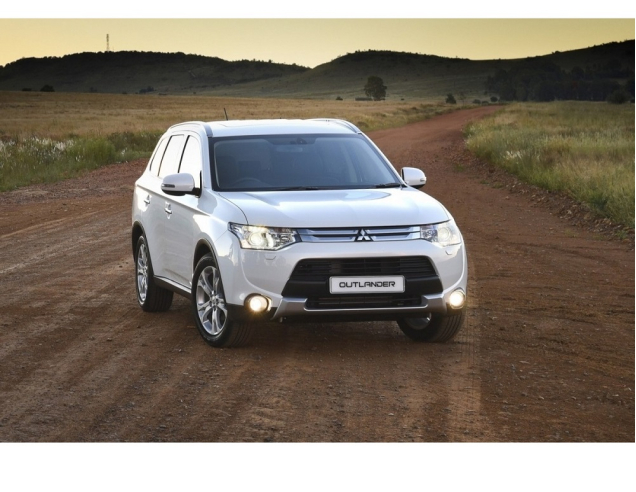 Autószőnyegek Mitsubishi Outlander (2014-2023)